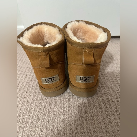 NEW UGG Classic Mini II Boot Women’s Size 9 - Picture 9 of 11